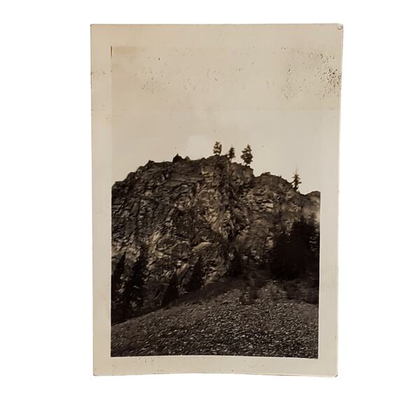 Vtg B&W Photo Found 1940 Spokane Washington Bare Mountain Top Scenery Snapshot - Picture 1 of 4